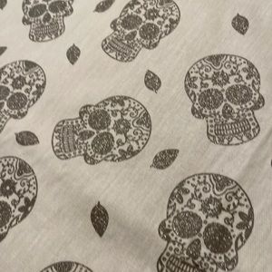 2 table cloths
Like new